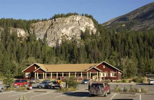 Rising Sun Motor Inn & Cabins 001